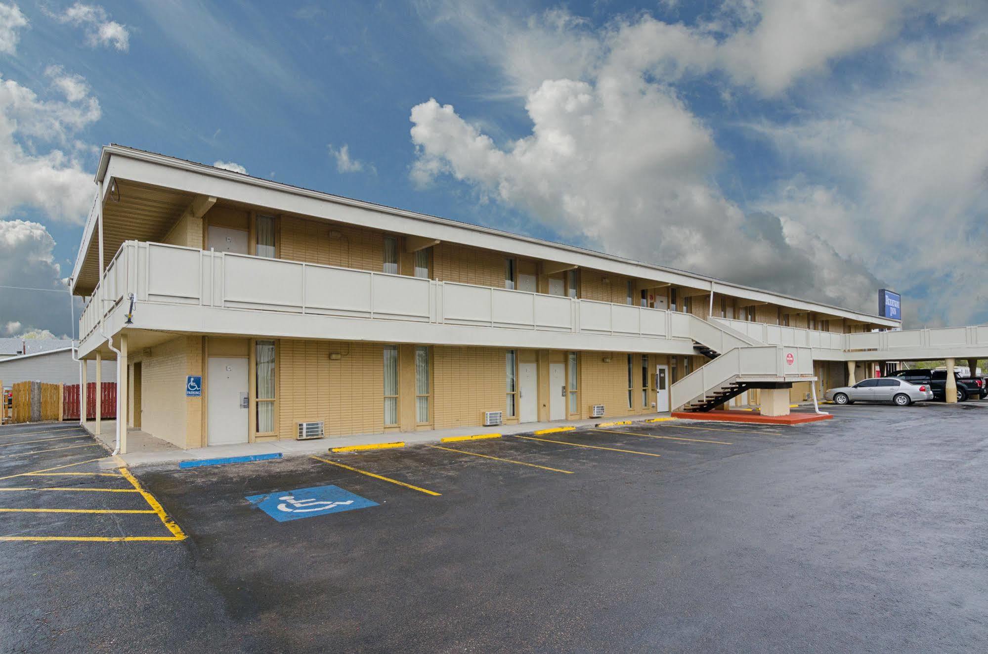 Alamo Inn & Suites Gillette Exterior photo